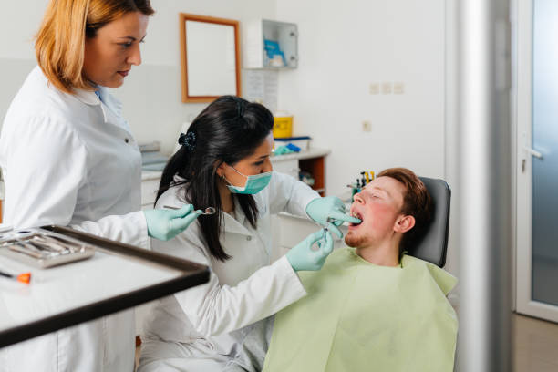 Best Weekend Emergency Dentist in Grove City, FL